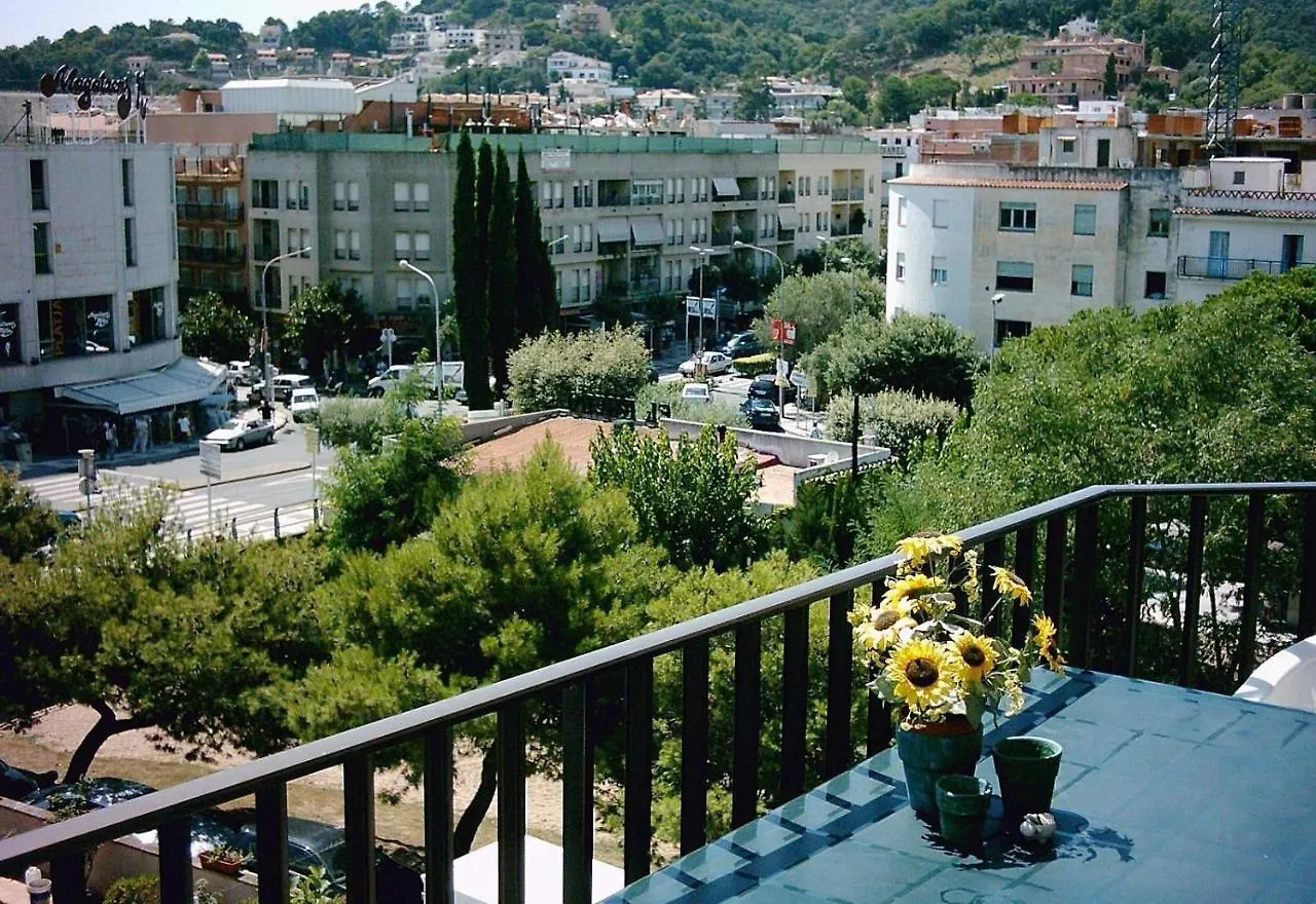 Sunny Apartment With Pool Tossa de Mar